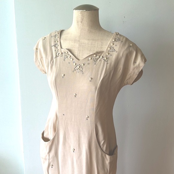Vintage beige wiggle dress with pockets size 6 - Picture 2 of 14